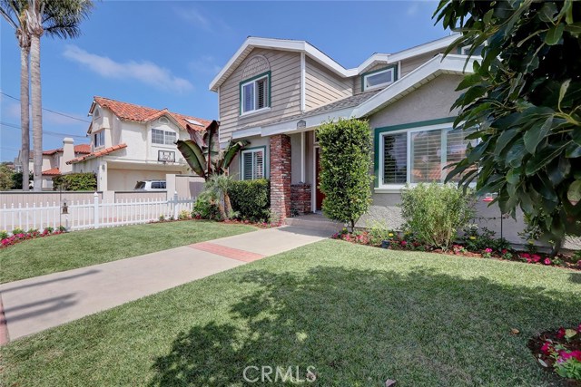 2011 Dufour Avenue, Redondo Beach, California 90278, 3 Bedrooms Bedrooms, ,2 BathroomsBathrooms,Residential,Sold,Dufour,SB19170584