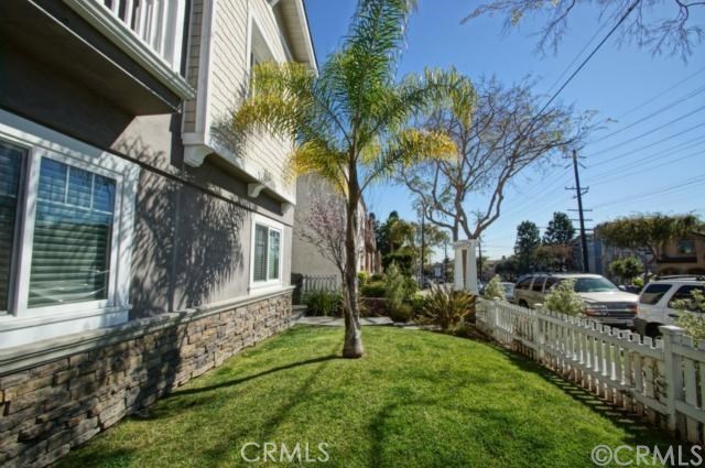 2109 Grant Avenue, Redondo Beach, California 90278, 4 Bedrooms Bedrooms, ,3 BathroomsBathrooms,Residential,Sold,Grant,SB17276588