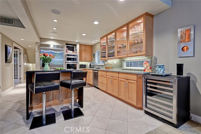 512 3rd Street, Manhattan Beach, California 90266, 3 Bedrooms Bedrooms, ,3 BathroomsBathrooms,Residential,Sold,3rd,SB18066337