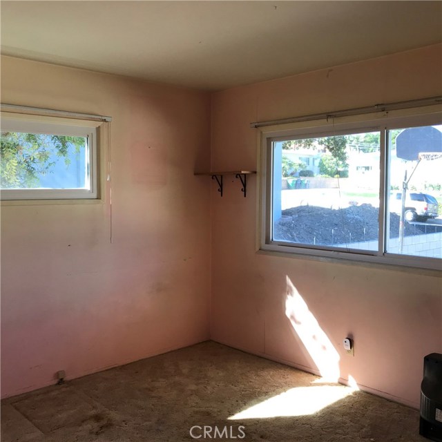N/W Bedroom