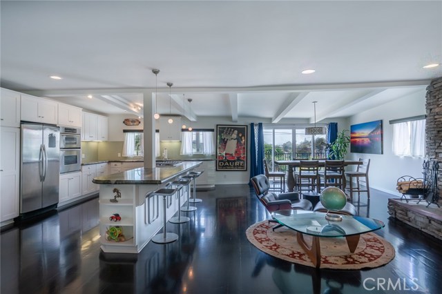 1944 Ardmore Avenue, Manhattan Beach, California 90266, 3 Bedrooms Bedrooms, ,2 BathroomsBathrooms,Residential,Sold,Ardmore,SB20111150