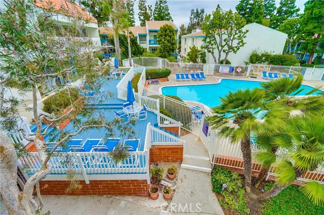 615 Prospect Avenue, Redondo Beach, California 90277, 2 Bedrooms Bedrooms, ,1 BathroomBathrooms,Residential,Sold,Prospect,SB19145528