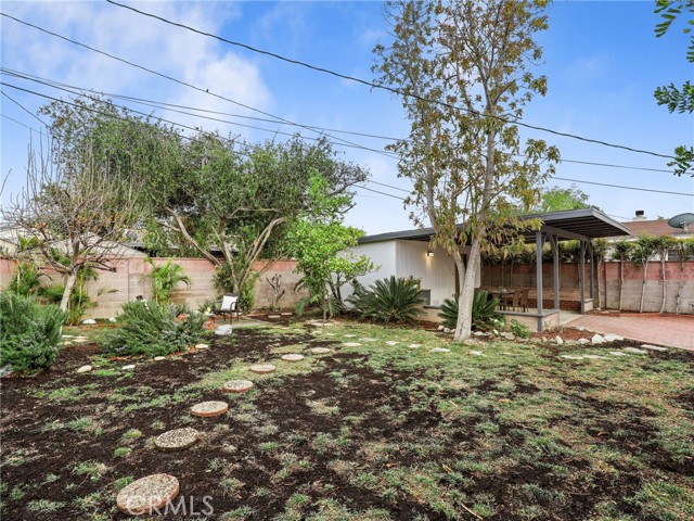 2 Bed Home for Sale in Van Nuys, California