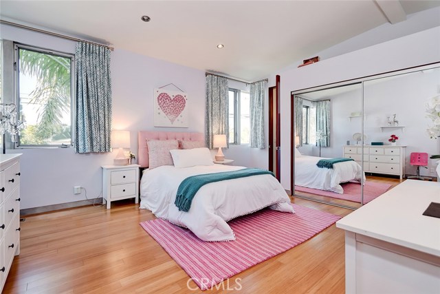 794 27th Street, Manhattan Beach, California 90266, 5 Bedrooms Bedrooms, ,3 BathroomsBathrooms,Residential,Sold,27th,SB20032410