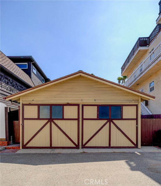 2309 Manhattan Avenue, Hermosa Beach, California 90254, 3 Bedrooms Bedrooms, ,2 BathroomsBathrooms,Residential,Sold,Manhattan,SB20128043