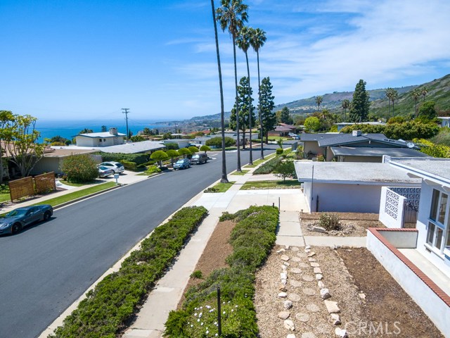 4107 Dauntless Drive, Rancho Palos Verdes, California 90275, 3 Bedrooms Bedrooms, ,2 BathroomsBathrooms,Residential,Sold,Dauntless,SB20077228