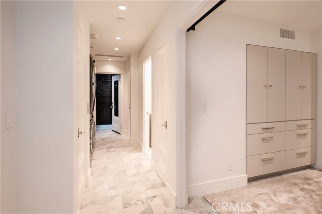 232 17th Street, Manhattan Beach, California 90266, 4 Bedrooms Bedrooms, ,1 BathroomBathrooms,Residential,Sold,17th,SB20151551