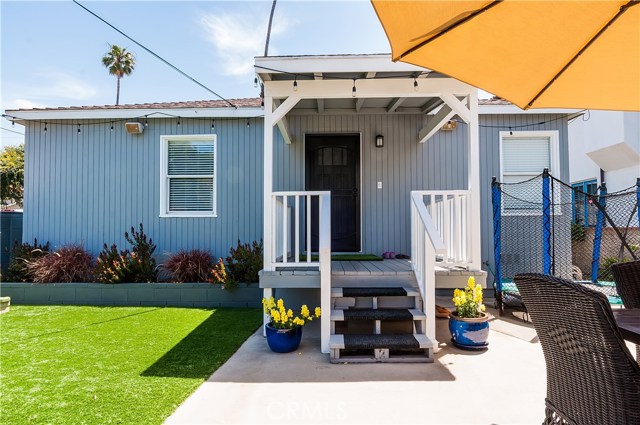 1829 Oak Avenue, Manhattan Beach, California 90266, 3 Bedrooms Bedrooms, ,2 BathroomsBathrooms,Residential,Sold,Oak,SB17093260