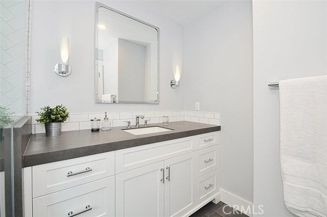 Bathroom Inside Bedroom En Suite on Main Floor