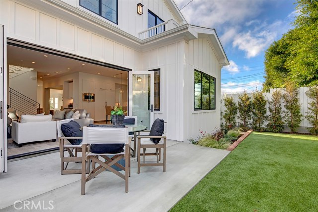 3604 Walnut Avenue, Manhattan Beach, California 90266, 5 Bedrooms Bedrooms, ,2 BathroomsBathrooms,Residential,Sold,Walnut,SB19038586