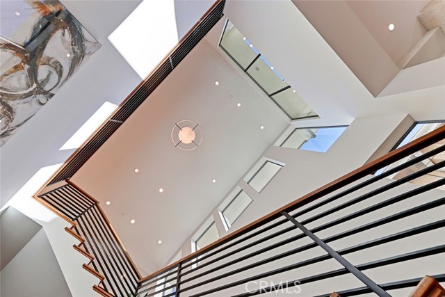 1154 6th Street, Hermosa Beach, California 90254, 4 Bedrooms Bedrooms, ,5 BathroomsBathrooms,Residential,Sold,6th,SB19225837