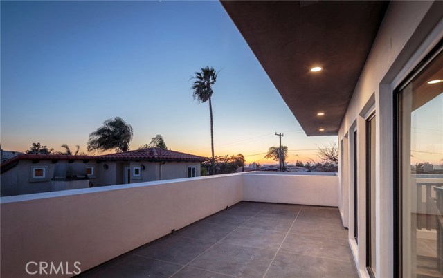 228 Helberta Avenue, Redondo Beach, California 90277, 4 Bedrooms Bedrooms, ,4 BathroomsBathrooms,Residential,Sold,Helberta,PV18015673