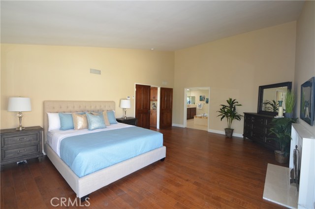 34 Country Lane, Rolling Hills Estates, California 90274, 4 Bedrooms Bedrooms, ,4 BathroomsBathrooms,Residential,Sold,Country,PV18219056