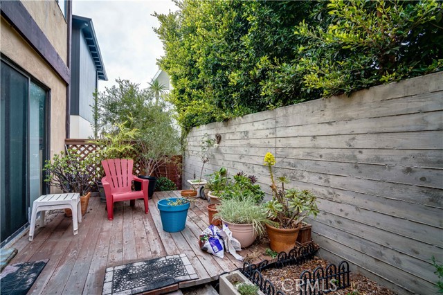 Yard for Rear Unit