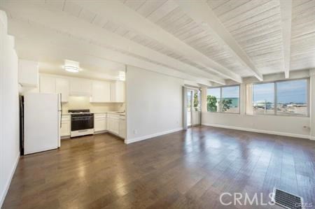 480 Rosecrans Avenue, Manhattan Beach, California 90266, ,Residential Income,Sold,Rosecrans,SB19032024