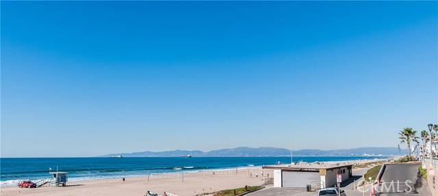 2215 Bayview Drive, Manhattan Beach, California 90266, 4 Bedrooms Bedrooms, ,3 BathroomsBathrooms,Residential,Sold,Bayview,SB20132281