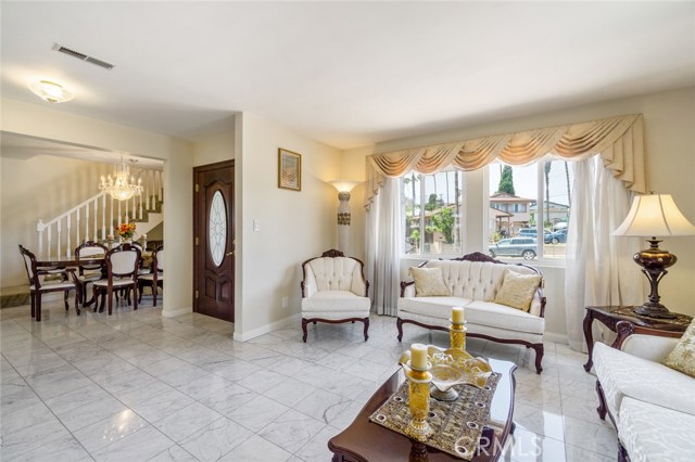 512 Green Lane, Redondo Beach, California 90278, 4 Bedrooms Bedrooms, ,3 BathroomsBathrooms,Residential,Sold,Green,SP19175465