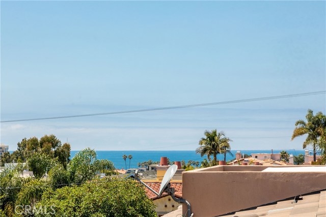 232 Irena Avenue, Redondo Beach, California 90277, 4 Bedrooms Bedrooms, ,2 BathroomsBathrooms,Residential,Sold,Irena,SB20098609