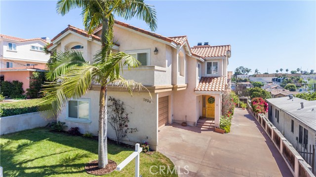 1928 Ruhland Avenue, Redondo Beach, California 90278, 4 Bedrooms Bedrooms, ,3 BathroomsBathrooms,Residential,Sold,Ruhland,SB17082289