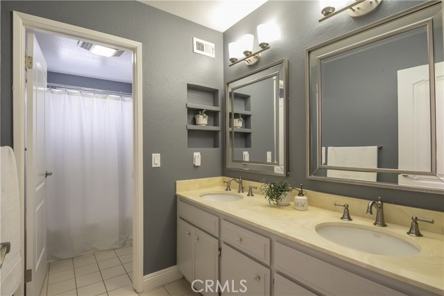 2004 Vanderbilt Lane, Redondo Beach, California 90278, 3 Bedrooms Bedrooms, ,2 BathroomsBathrooms,Residential,Sold,Vanderbilt,SB20257419