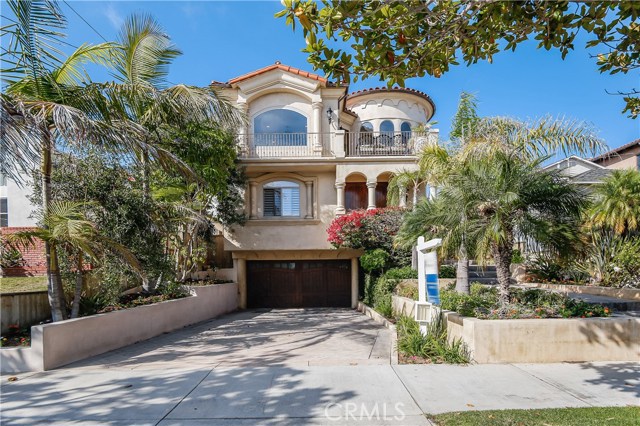 808 Maria Avenue, Redondo Beach, California 90277, 4 Bedrooms Bedrooms, ,3 BathroomsBathrooms,Residential,Sold,Maria,SB17180173