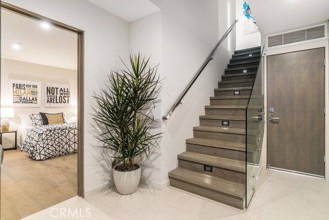 1832 Pacific Coast Highway, Hermosa Beach, California 90254, 3 Bedrooms Bedrooms, ,3 BathroomsBathrooms,Residential,Sold,Pacific Coast Highway,SB18123044