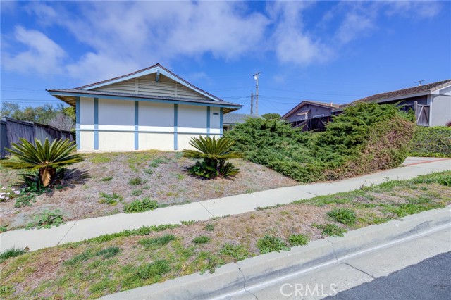 6943 Lofty Grove Drive, Rancho Palos Verdes, California 90275, 3 Bedrooms Bedrooms, ,1 BathroomBathrooms,Residential,Sold,Lofty Grove,PV21055894