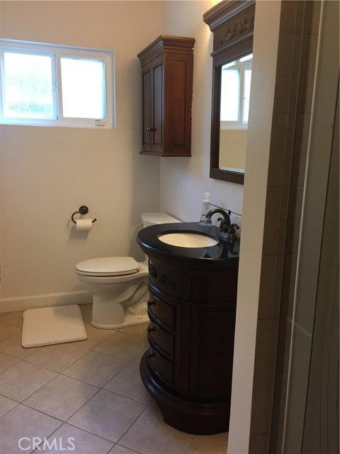 3/4 bath (downstairs)