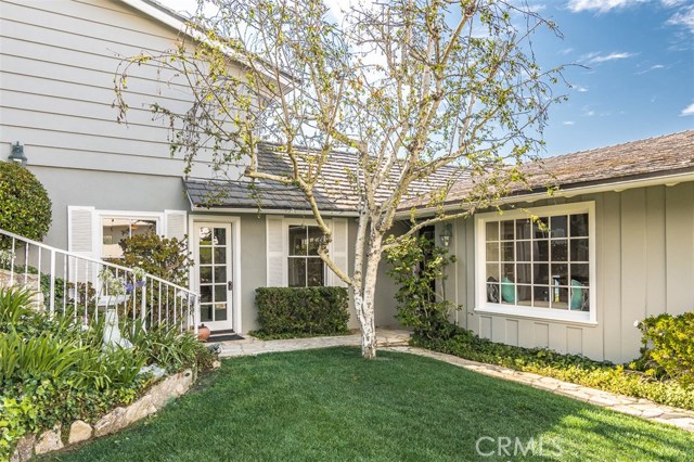 2305 Via Acalones, Palos Verdes Estates, California 90274, 3 Bedrooms Bedrooms, ,2 BathroomsBathrooms,Residential,Sold,Via Acalones,SB19041720