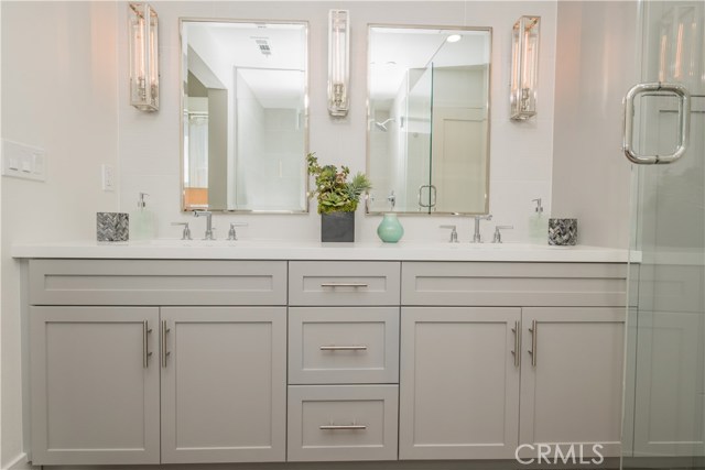 1920 Pacific Coast Highway, Redondo Beach, California 90277, 2 Bedrooms Bedrooms, ,2 BathroomsBathrooms,Residential,Sold,Pacific Coast Highway,OC20096225