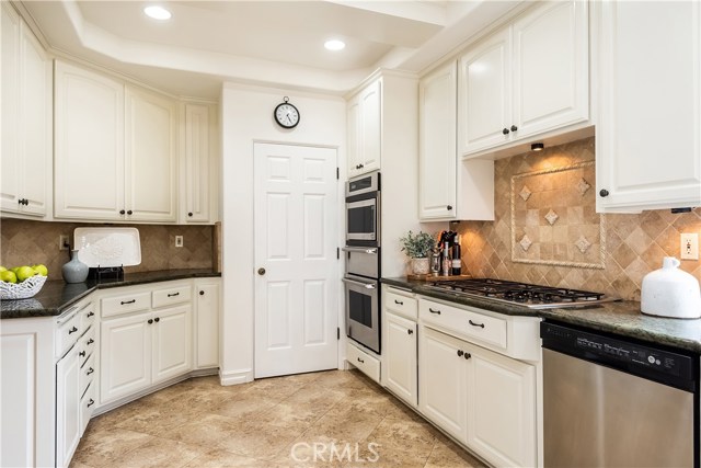 759 29th Street, Manhattan Beach, California 90266, 5 Bedrooms Bedrooms, ,3 BathroomsBathrooms,Residential,Sold,29th,SB19100741