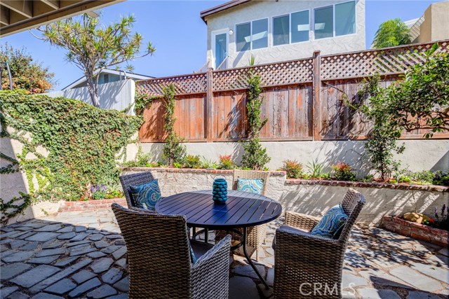 1750 Dixon Street, Redondo Beach, California 90278, 3 Bedrooms Bedrooms, ,2 BathroomsBathrooms,Residential,Sold,Dixon,SB18239071