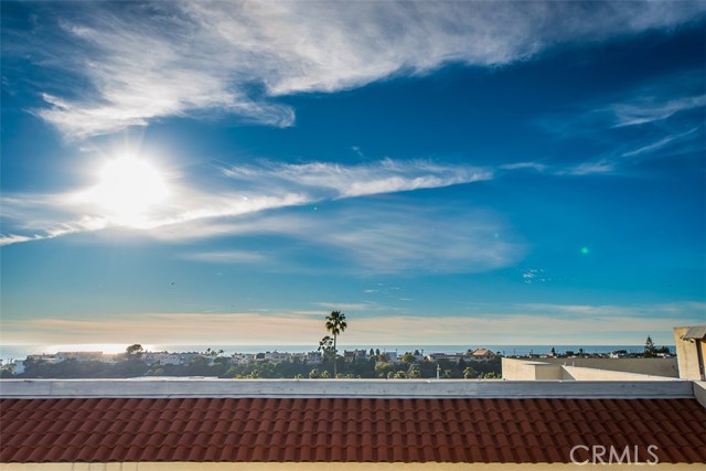 1707 Pacific Coast Highway, Hermosa Beach, California 90254, 1 Bedroom Bedrooms, ,1 BathroomBathrooms,Residential,Sold,Pacific Coast,SB17266914