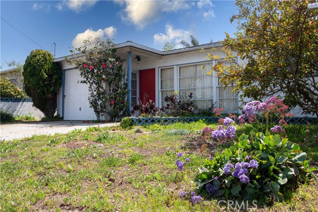 2302 Ives Lane, Redondo Beach, California 90278, 2 Bedrooms Bedrooms, ,1 BathroomBathrooms,Residential,Sold,Ives Lane,SB21080120