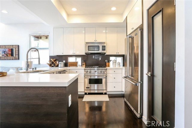 1707 Reed Street, Redondo Beach, California 90278, 3 Bedrooms Bedrooms, ,3 BathroomsBathrooms,Residential,Sold,Reed,SB18199095