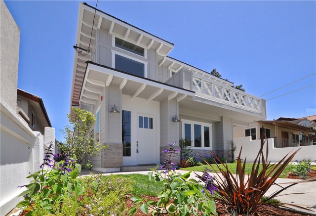 118 Irena Avenue, Redondo Beach, California 90277, 3 Bedrooms Bedrooms, ,2 BathroomsBathrooms,Residential,Sold,Irena,SB18141558