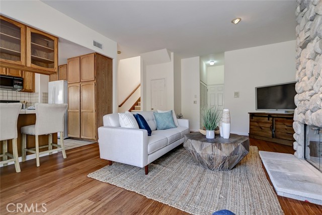 2009 FARRELL AVENUE, Redondo Beach, California 90278, 4 Bedrooms Bedrooms, ,3 BathroomsBathrooms,Residential,Sold,FARRELL AVENUE,SB21152494