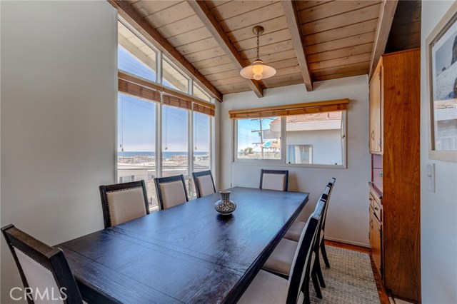 1965 Manhattan Avenue, Hermosa Beach, California 90254, 3 Bedrooms Bedrooms, ,2 BathroomsBathrooms,Residential,Sold,Manhattan,SB20021506