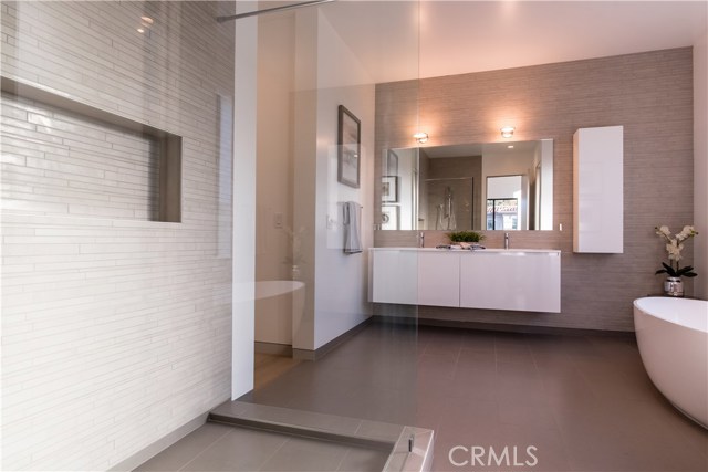 619 Knob Hill Avenue, Redondo Beach, California 90277, 5 Bedrooms Bedrooms, ,3 BathroomsBathrooms,Residential,Sold,Knob Hill,SB18022125