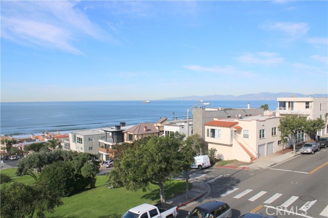 2613 Crest Drive, Manhattan Beach, California 90266, ,Residential,Sold,Crest,SB18024122