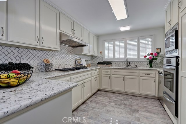 2300 Carnegie Lane, Redondo Beach, California 90278, 3 Bedrooms Bedrooms, ,2 BathroomsBathrooms,Residential,Sold,Carnegie,SB18281949