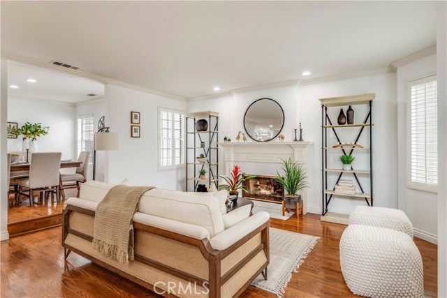 1413 Oak, Manhattan Beach, California 90266, 4 Bedrooms Bedrooms, ,2 BathroomsBathrooms,Residential,Sold,Oak,SB19132316