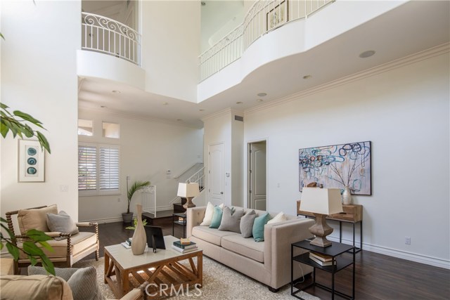 931 17th Street, Manhattan Beach, California 90266, 6 Bedrooms Bedrooms, ,4 BathroomsBathrooms,Residential,Sold,17th,SB19069902