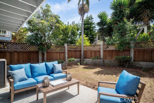 1808 Rockefeller Lane, Redondo Beach, California 90278, 3 Bedrooms Bedrooms, ,2 BathroomsBathrooms,Residential,Sold,Rockefeller,SB18082595