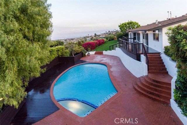 70 Rockinghorse Road, Rancho Palos Verdes, California 90275, 4 Bedrooms Bedrooms, ,3 BathroomsBathrooms,Residential,Sold,Rockinghorse,NP18103625