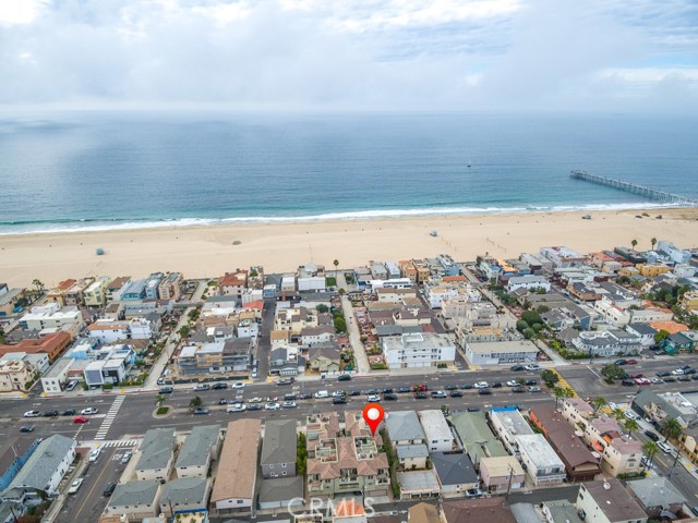 648 Hermosa Avenue, Hermosa Beach, California 90254, 3 Bedrooms Bedrooms, ,3 BathroomsBathrooms,Residential,Sold,Hermosa,SB19268751