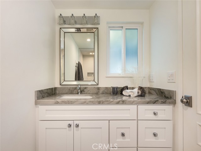 816 Knob Hill Avenue, Redondo Beach, California 90277, 3 Bedrooms Bedrooms, ,2 BathroomsBathrooms,Residential,Sold,Knob Hill,SB21051287