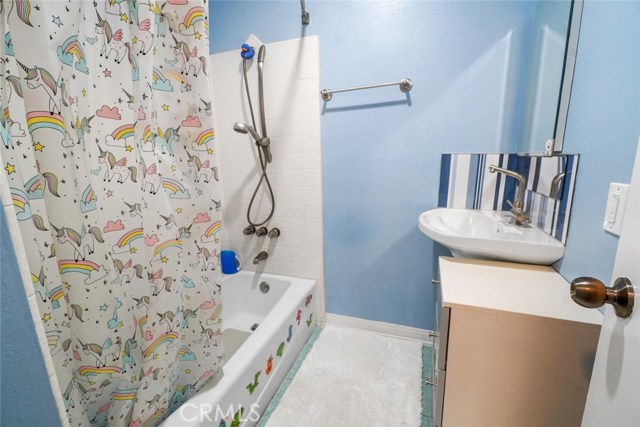 515 Meyer Lane, Redondo Beach, California 90278, 3 Bedrooms Bedrooms, ,3 BathroomsBathrooms,Residential,Sold,Meyer,PW21011132