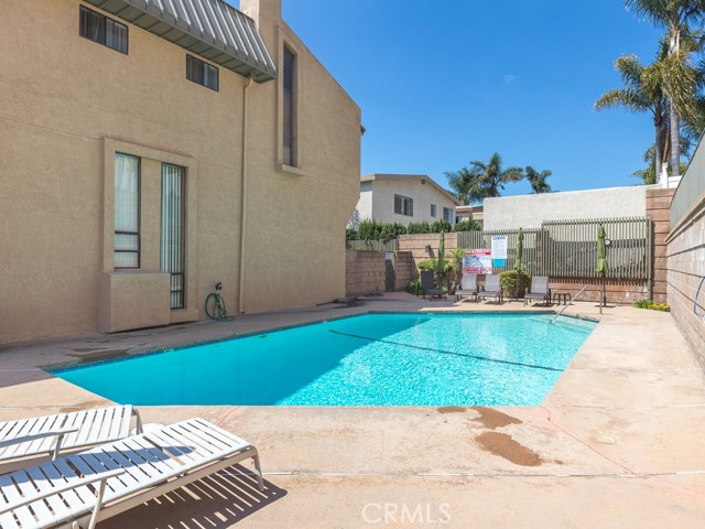 1923 Marshallfield Lane, Redondo Beach, California 90278, 3 Bedrooms Bedrooms, ,2 BathroomsBathrooms,Residential,Sold,Marshallfield,SB20084915