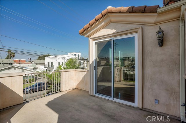 2318 Vanderbilt Lane, Redondo Beach, California 90278, 3 Bedrooms Bedrooms, ,2 BathroomsBathrooms,Residential,Sold,Vanderbilt,SB20231755